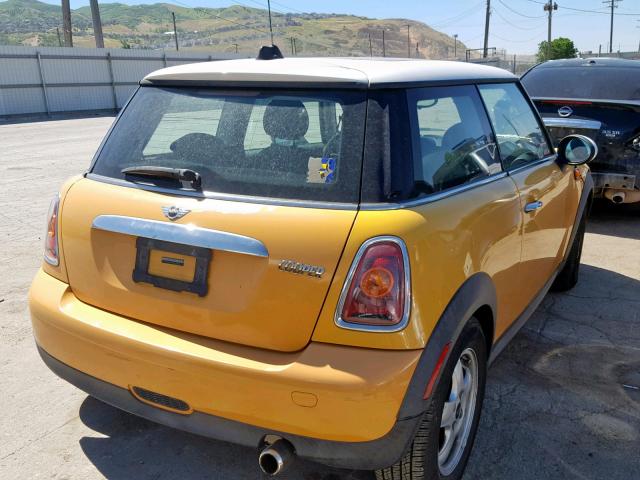 VIN 1V2HR2CA7NC548560 2007 MINI COOPER no.4