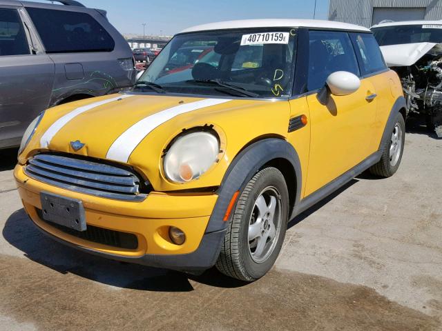 VIN 1V2HR2CA7NC548560 2007 MINI COOPER no.2