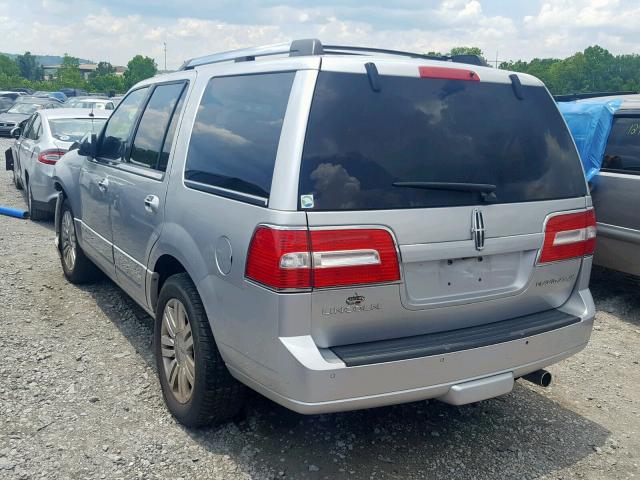 VIN 5YFBURHE6JP739365 2011 LINCOLN NAVIGATOR no.3