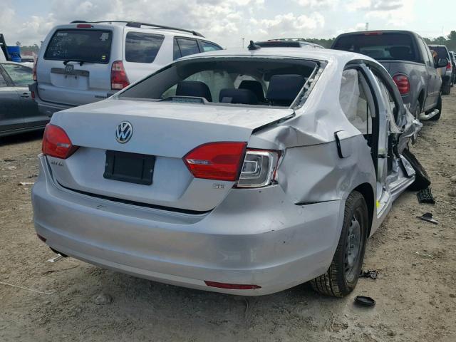 VIN 5XYKUDA78FG614068 2014 VOLKSWAGEN JETTA SE no.4