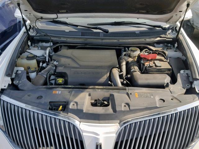 VIN 3CZRU5H56NM700533 2014 LINCOLN MKT no.7