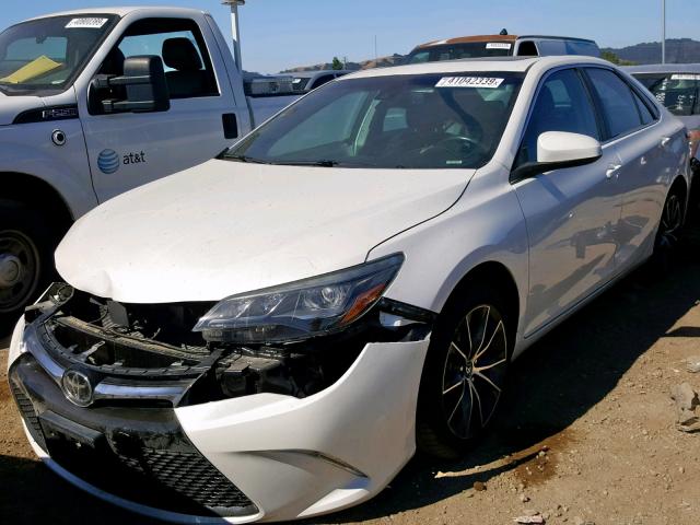 VIN 1GCGSBEA7M1273250 2016 TOYOTA CAMRY XSE no.2