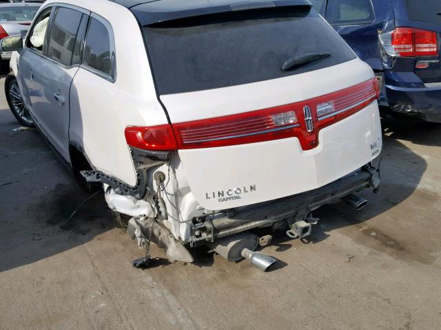 VIN 3CZRU5H56NM700533 2014 LINCOLN MKT no.9