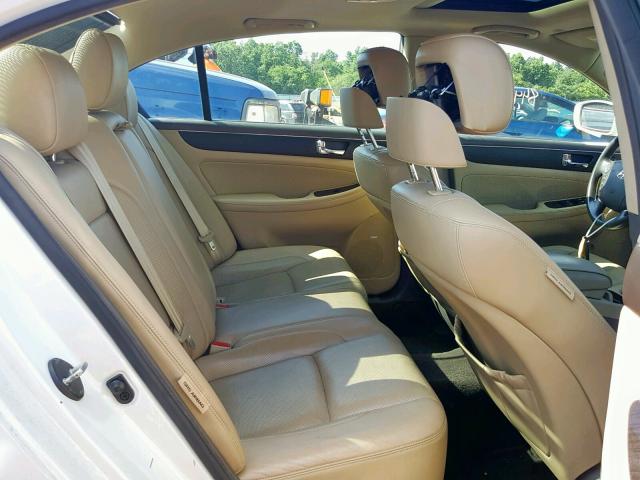 2011 HYUNDAI GENESIS 4. KMHGC4DF1BU118691