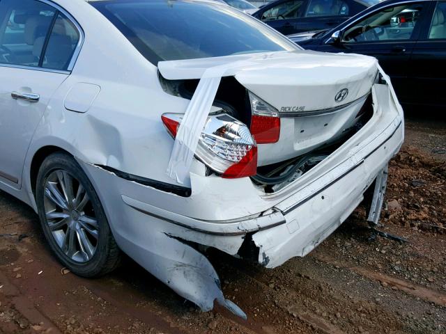 2011 HYUNDAI GENESIS 4. KMHGC4DF1BU118691