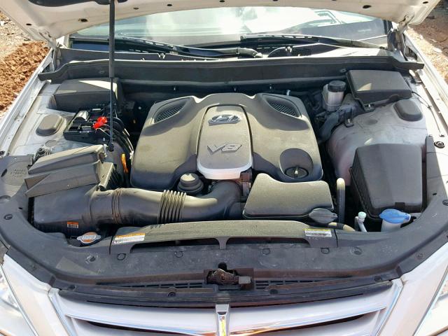 2011 HYUNDAI GENESIS 4. KMHGC4DF1BU118691