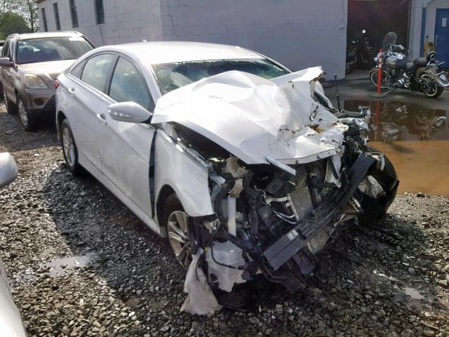 VIN 4T1BF1FK9GU245139 2016 Toyota Camry, SE no.1