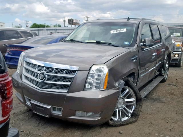 Cadillac Escalade ESV Platinum 2012