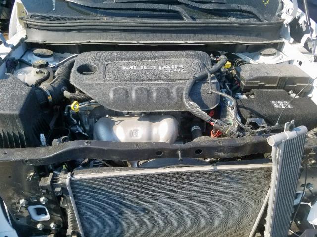 1C4PJLCB1JD595574 Jeep Cherokee Latitude