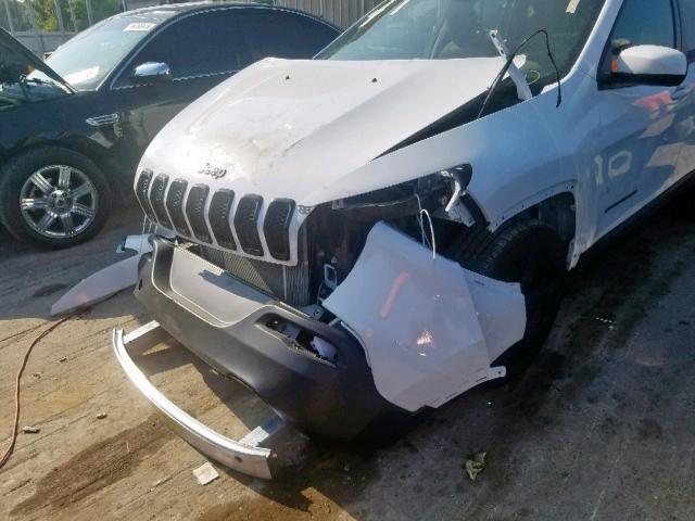 1C4PJLCB1JD595574 Jeep Cherokee Latitude