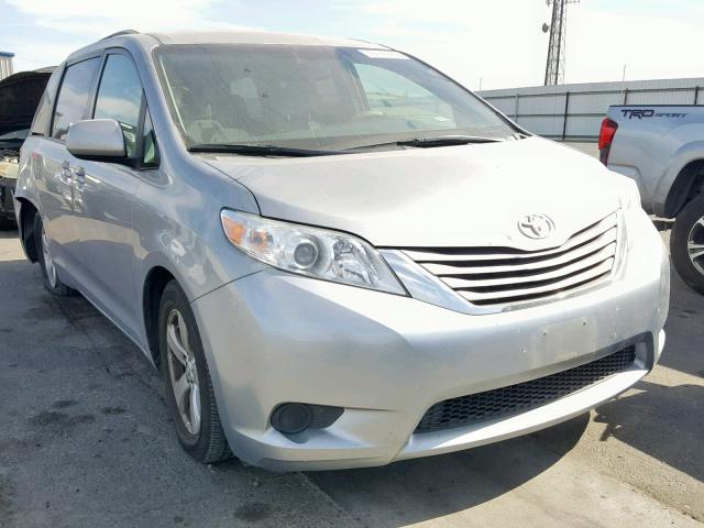2015 TOYOTA SIENNA LE