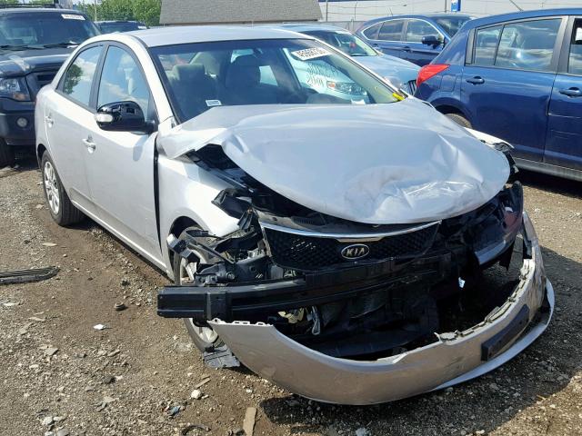 Автомобиль kia cerato vin knafu411bb5352498 год выпуска 2010 состояние плохое после аварии