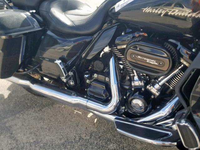 Harley Davidson FLHXSE CVO Street Glide