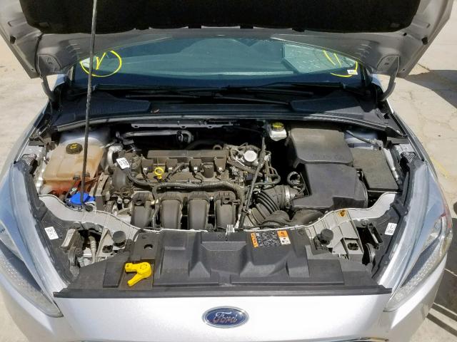  FORD FOCUS 2017 Серебристый