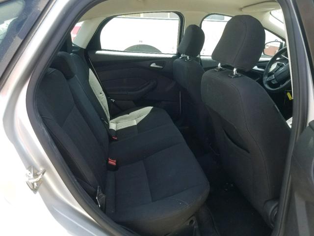  FORD FOCUS 2017 Серебристый