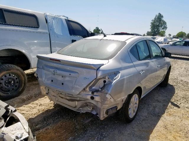  NISSAN VERSA 2017 Сріблястий