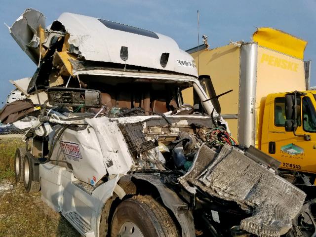 Lot #2411507615 2016 VOLVO VN VNL salvage car