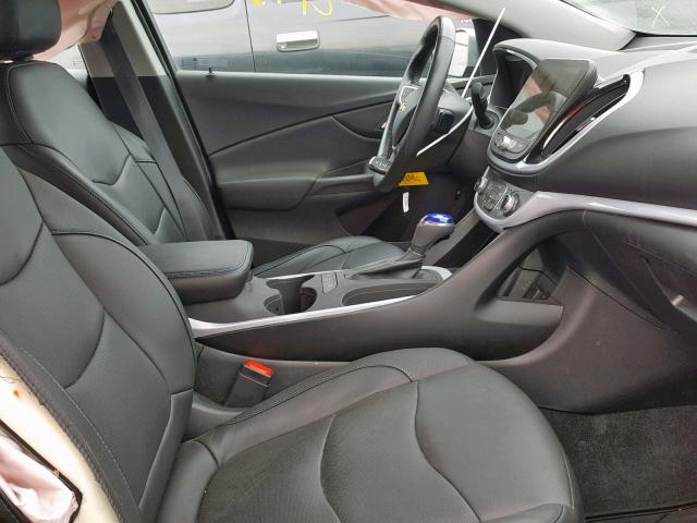 VIN 1G1RC6S59JU158642 2018 Chevrolet Volt, LT no.5