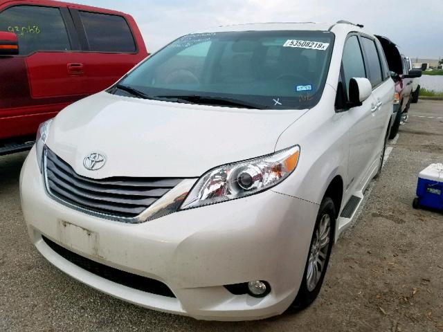 Toyota Sienna XLE