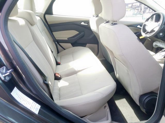  FORD FOCUS 2018 Серый