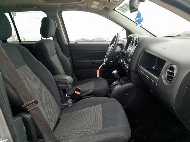 1J4NF1FB4BD218340 Jeep Compass Sport