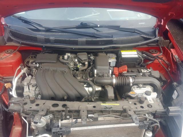  NISSAN VERSA 2018 Бургунді