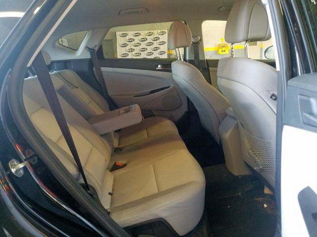 2017 HYUNDAI TUCSON SE KM8J23A41HU460852