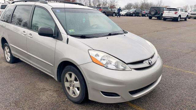 Toyota Sienna Ce 2007