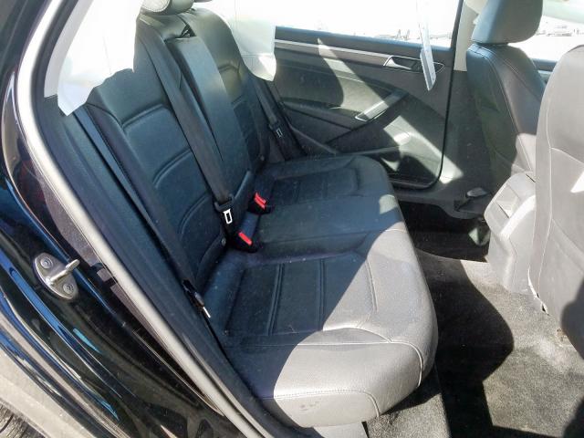 2017 VOLKSWAGEN PASSAT R-L 1VWDT7A36HC049530