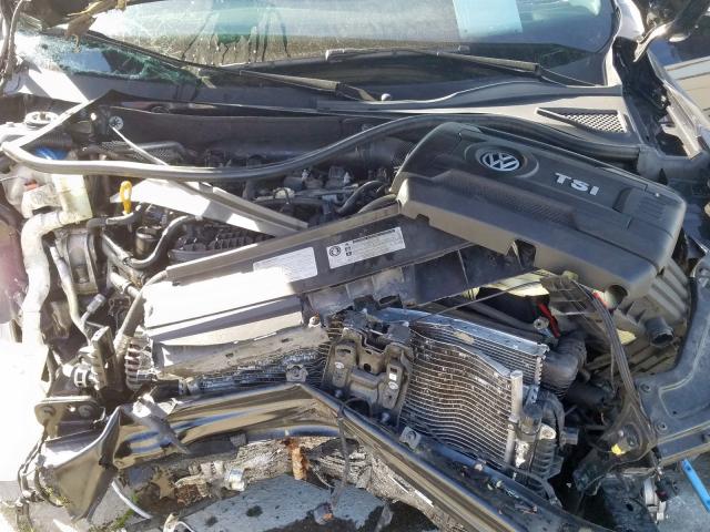 2017 VOLKSWAGEN PASSAT R-L 1VWDT7A36HC049530