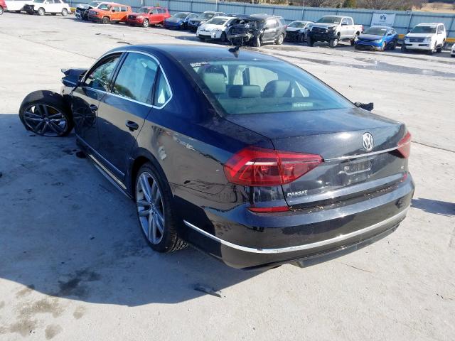 2017 VOLKSWAGEN PASSAT R-L 1VWDT7A36HC049530