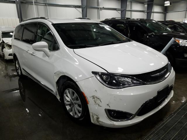 2C4RC1BG9JR195117