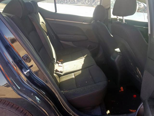  HYUNDAI ELANTRA 2018 Чорний