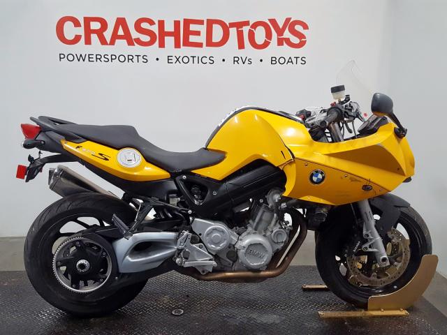 BMW f800s Yellow