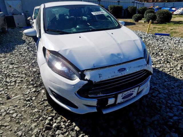 VIN 1G1RC6S5XJU136648 2018 Chevrolet Volt, LT no.9