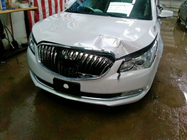 2016 BUICK LACROSSE P 1G4GE5G3XGF130075