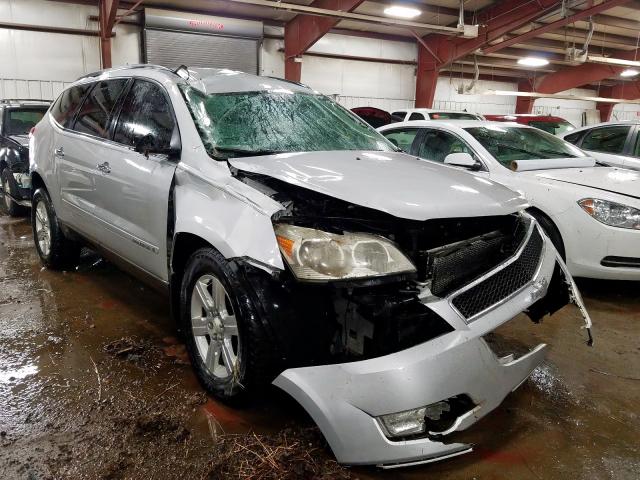 Salvage cars for sale at Lansing, MI auction: 2009 Chevrolet Traverse L