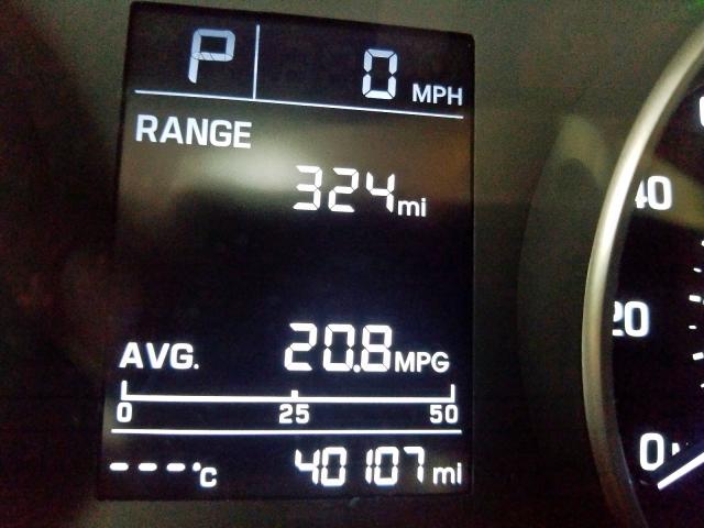 2017 HYUNDAI ELANTRA 5NPD84LF6HH033522