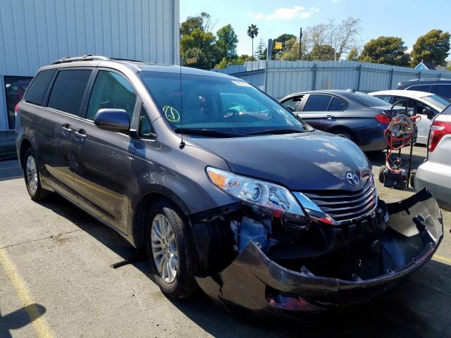 Toyota Sienna XLE 2014