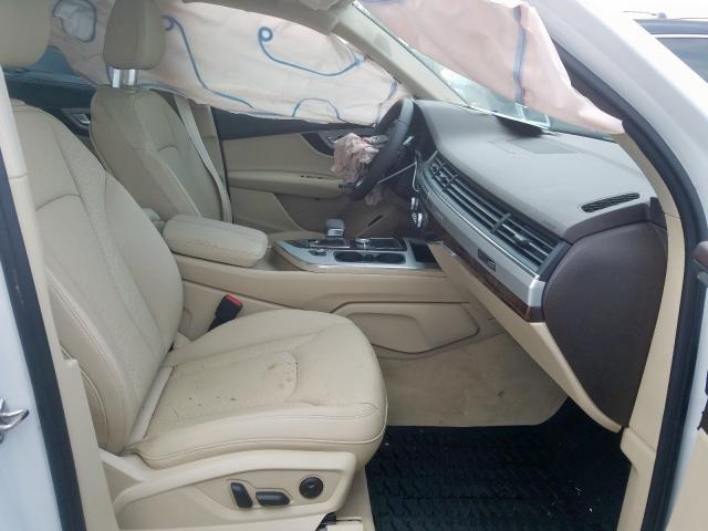 VIN WA1LHAF74KD032486 2019 Audi Q7, Premium Plus no.5