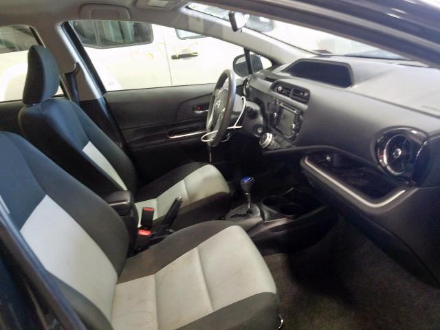 2016 TOYOTA PRIUS C JTDKDTB35G1139115