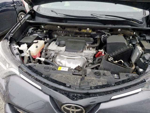 2017 TOYOTA RAV4 LE JTMBFREV8HJ122532
