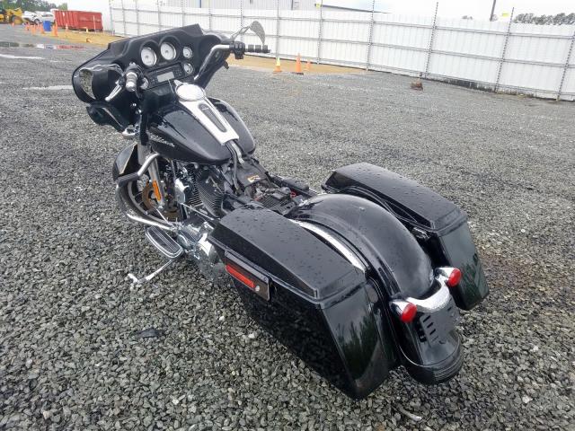 2010 HARLEY-DAVIDSON FLHX 1HD1KB415AB627004