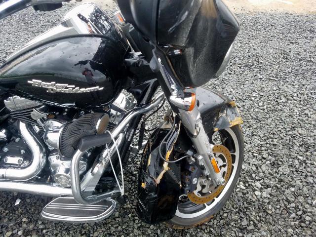 2010 HARLEY-DAVIDSON FLHX 1HD1KB415AB627004