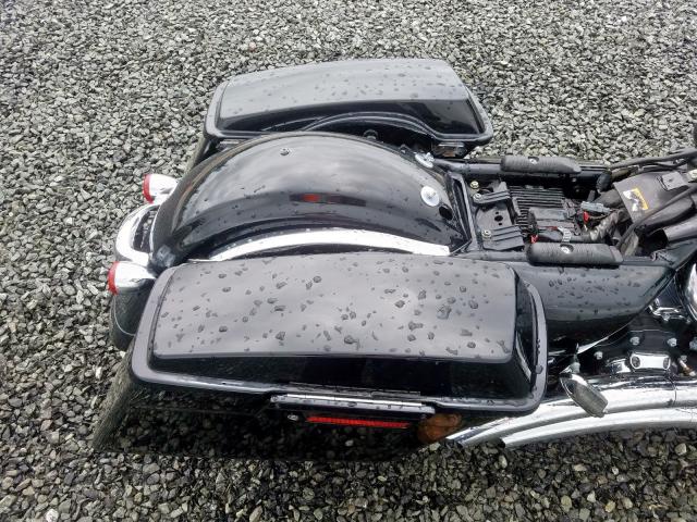 2010 HARLEY-DAVIDSON FLHX 1HD1KB415AB627004