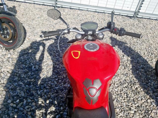 Ducati Monster 82