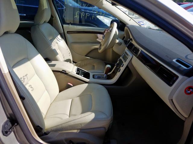 2010 VOLVO V70 3.2 YV1982BW5A1153590