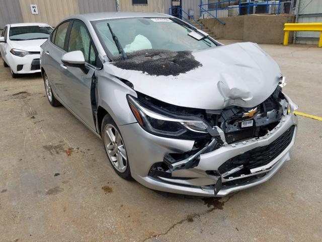 VIN 1G1RB6S59HU104660 2017 Chevrolet Volt, Premier no.1