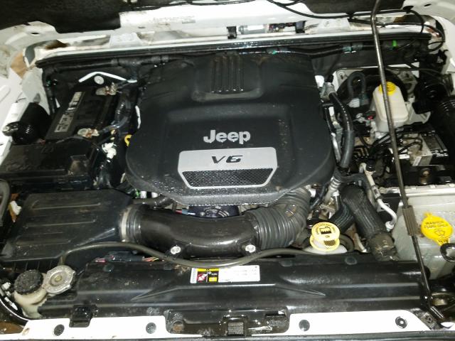 2015 JEEP WRANGLER U 1C4HJWEG3FL546159