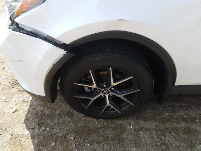 2018 TOYOTA RAV4 SE JTMJFREV9JJ744767